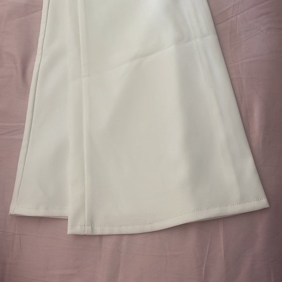 NWT: White Mid-Rise Flare Pants S - Picture 5 of 5